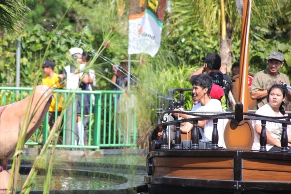 Wahana Baru Perang Air Hadir di Taman Bermain Jungleland Adventure