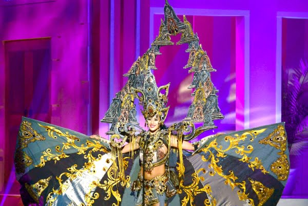 Putri Indonesia 2014 Raih Nasional Best Costume  Pada Pemilihan Miss Universe 2015