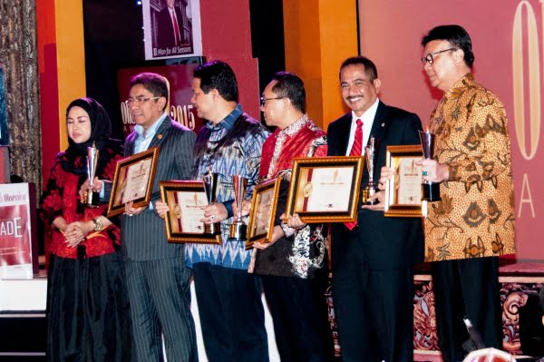 Menpar Arief Yahya Raih The Best Achiever Minister in 100 Days Award