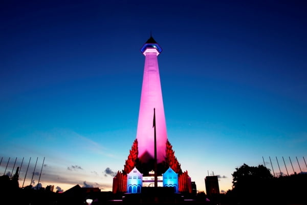 Philips Terangi Monumen Mandala Ikon kota Makassar