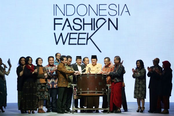 Indonesia Fashion Week 2015, Menuju Indonesia Jadi Pusat Mode Dunia