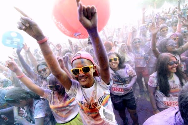 The Color Run Kembali Warnai Jakarta