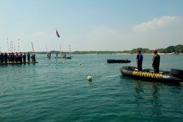 Tanjung Lesung Beach Hotel Gelar Upacara HUT RI Bersama Marinir