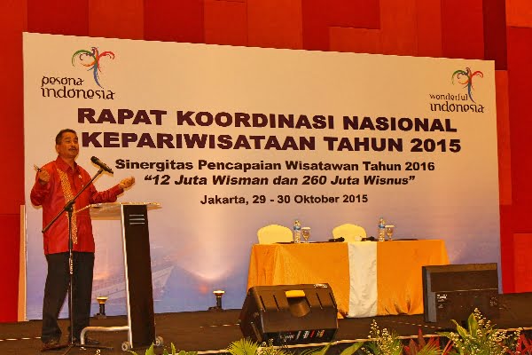 Kementerian Pariwisata Targetkan 12 Juta Wisman dan 260 Juta Wisnus di Tahun 2016