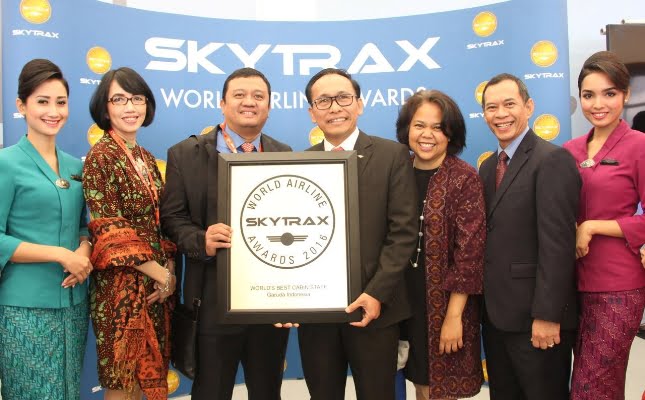 Garuda Indonesia Raih Penghargaan World ‘s Best Cabin Crew 2016 untuk Ketiga Kalinya