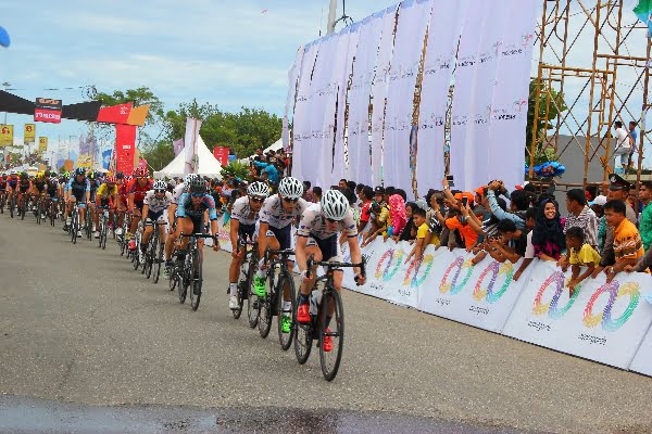 Tour de Singkarak 2016 Berakhir di Kota Padang