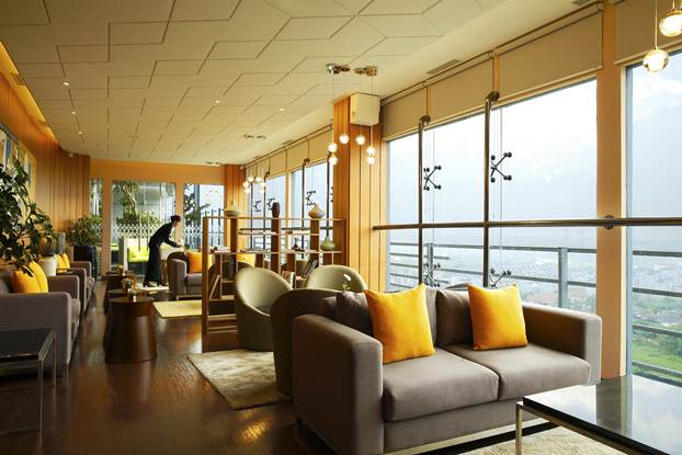 Hotel Santika Luncurkan Rooftop Lounge Terbaru di Kota BSD