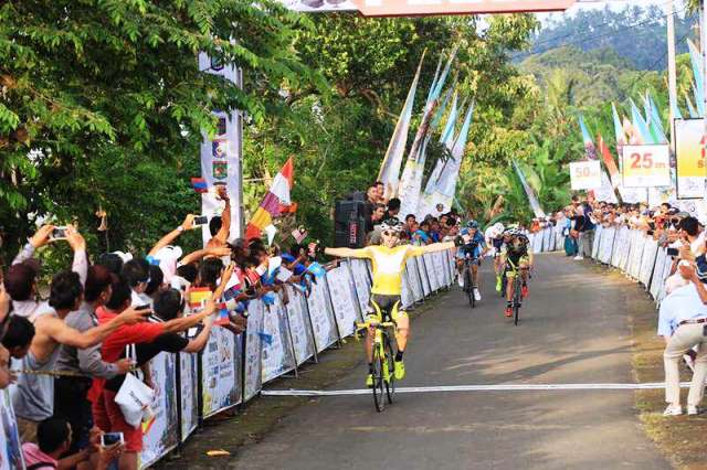 Tour De Lombok Mandalika 2017 Mengangkat Pariwisata NTB