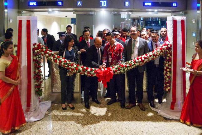 AirAsia X Indonesia Terbang Perdana dari Bali – Mumbai