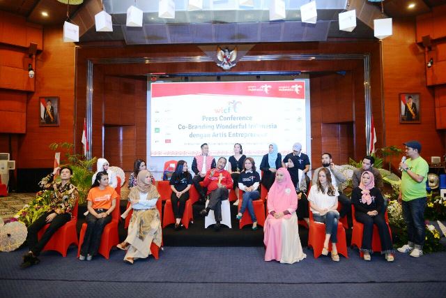 Kementerian Pariwisata Co-Branding dengan Produk-Produk Selebritis  Indonesia