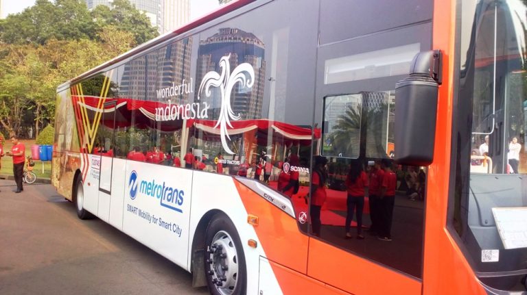 Seratus Bus Berlogo Wonderful Indonesia Menyambut Asian