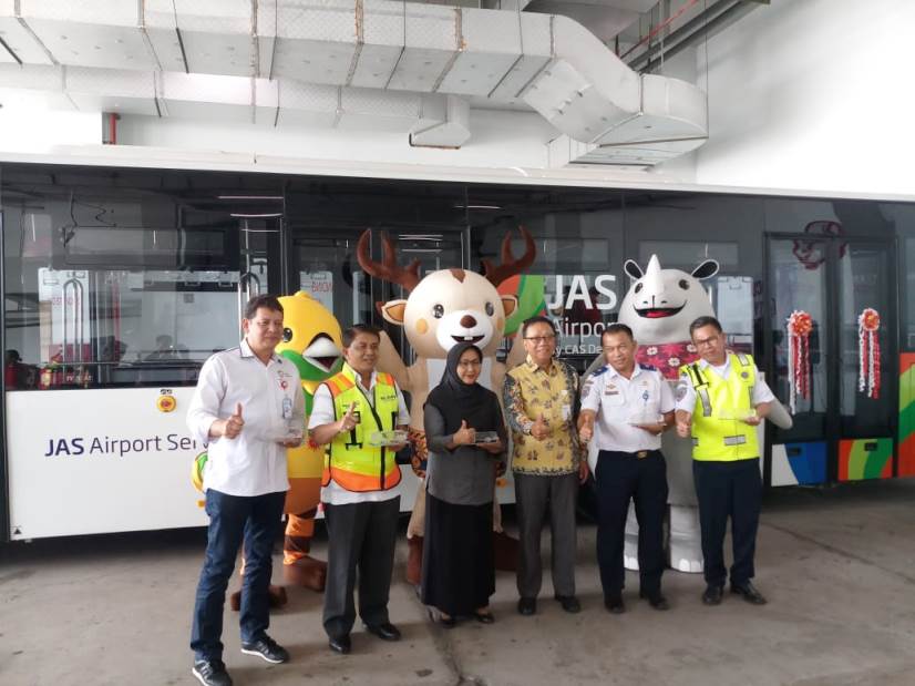 JAS Airport Services Operasikan Lima Apron Bus Lantai Rendah di Bandara Soetta