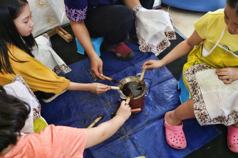 Mengenal Batik di Aston Sentul