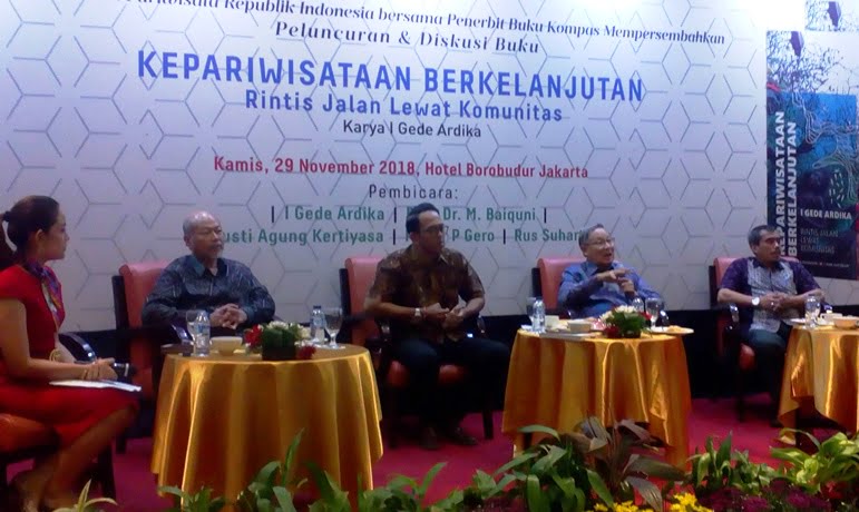 I Gede Ardika Luncurkan Buku Pariwisata Berkelanjutan