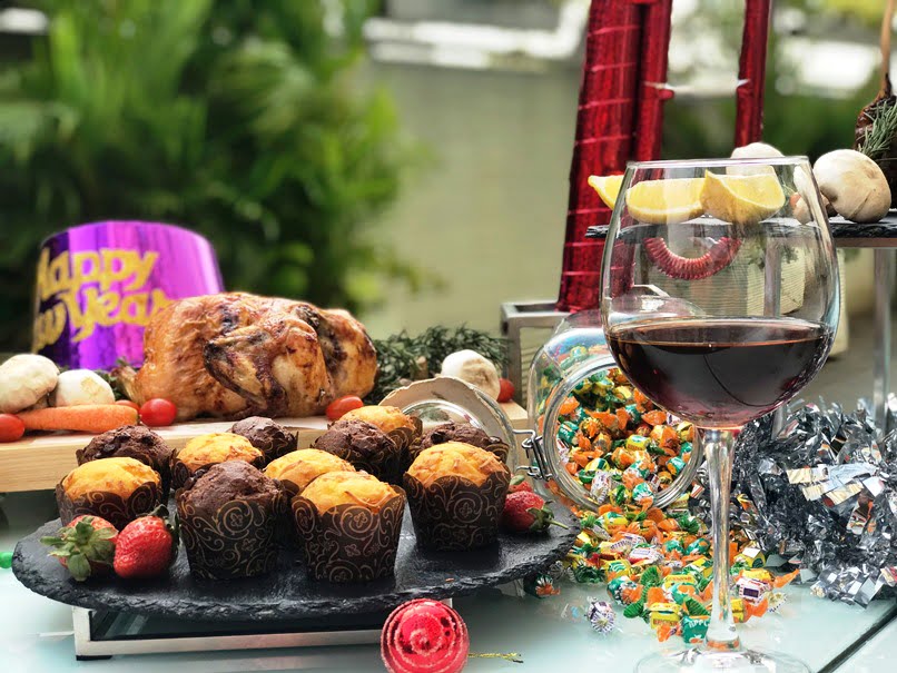 HARRIS Hotel Kelapa Gading Sambut 2019 dengan Festive Dinner Buffet