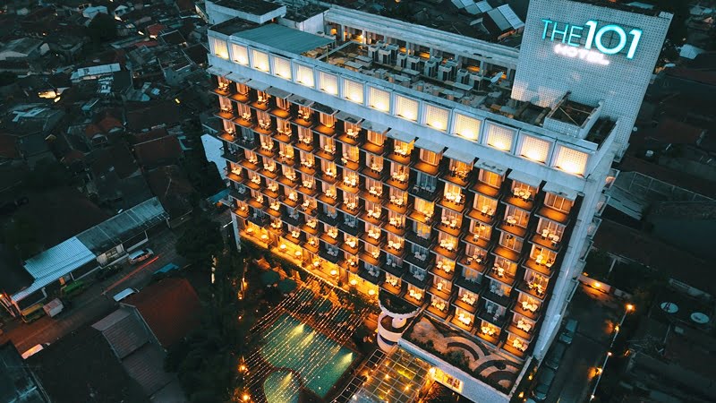 Ratusan Lampion menghiasi IMLEK & Cap Go Meh THE 1O1 Hotel Bogor Suryakancana