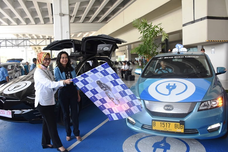 Bluebird Hadirkan E-Bluebird di Bandara Soekarno Hatta