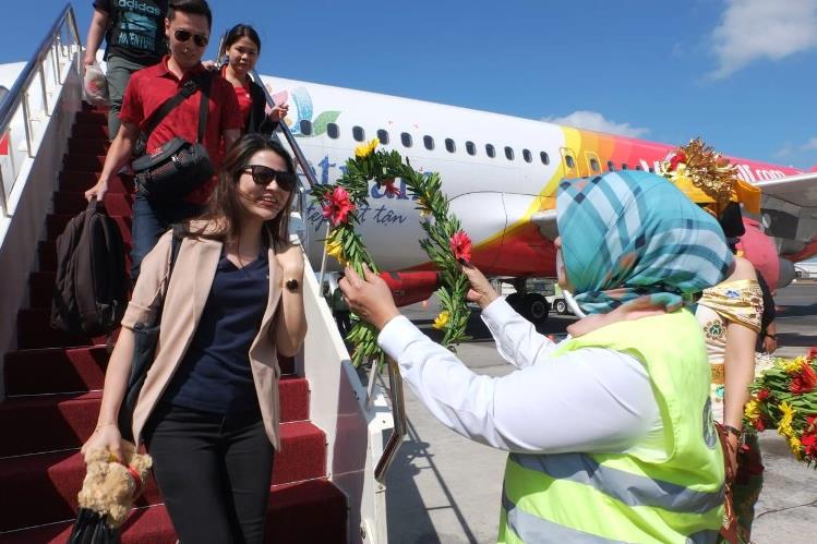 Vietjet Air Terbang Perdana ke Bali 3 vietjet1