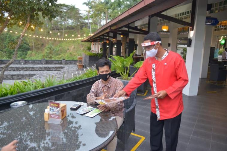 Kemenparekraf Terbitkan Buku Panduan Protokol Kesehatan di Bidang Hotel dan Restoran