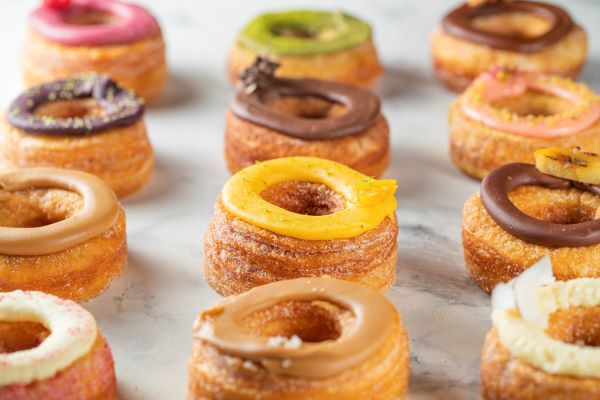 The Mandarin Cake Shop Kembali Hadirkan Cronut dengan Rasa Baru