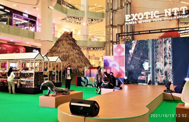 Kunjungi Pameran Wisata Exotic NTT di Gandaria City