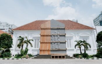 Para Sekutu yang Tidak Bisa Berkata Tidak Facade gedung pameran. Foto Sancoyo Purnomo Goethe Institut Indonesien