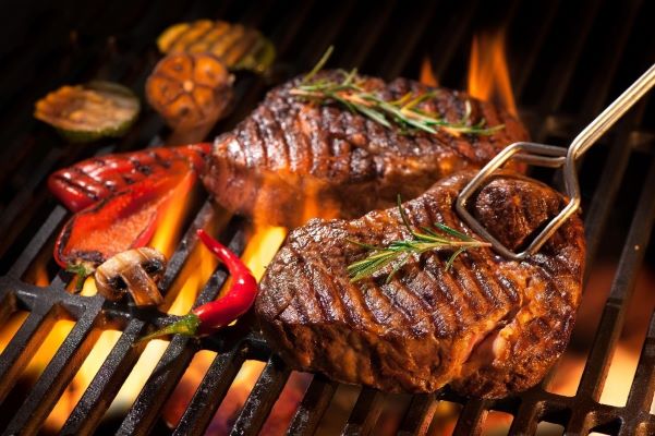 Serunya BBQ di Hilton Garden Inn Jakarta Taman Palem