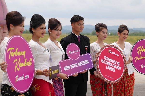 Batik Air Selenggarakan Fashion Show di Ketinggian 35.000 Kaki