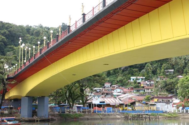 Habiskan 5.000 Liter Cat, Dulux  Perindah Kota Tua Padang dan Jembatan Siti Nurbaya