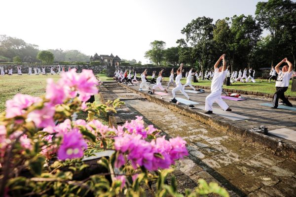 Keraton Ratu Boko dan Candi Borobudur Rayakan International Yoga Day 2023