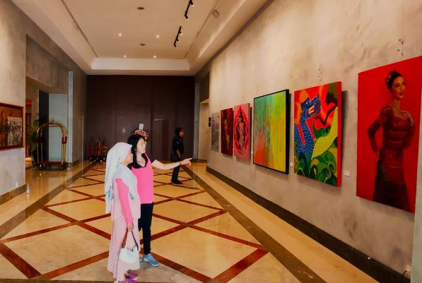 ARTOTEL Suites Mangkuluhur Gelar Pameran Tombo Ati