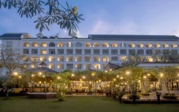 HOTEL LANDSCAPE EVENING