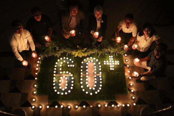 EARTH HOUR 2