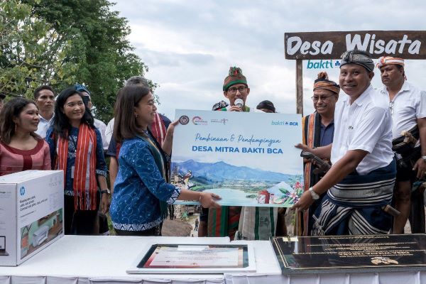 Kemenparekraf Ajak BCA Dampingi Desa Wisata,  Kolaborasi dengan BMKG dan Grab