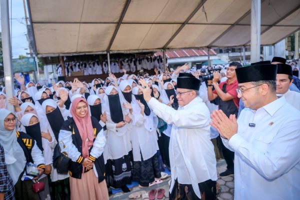 MenEkraf Ajak Santri Ikut Sebarkan Pesan Positif Melalui Konten Digital 3 1 2
