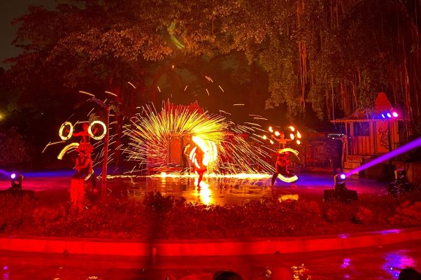 Solo Safari Persembahkan Pertunjukan Spesial “Hanoman The Satria Wanara” 3 Solo Safari Special Performance 1