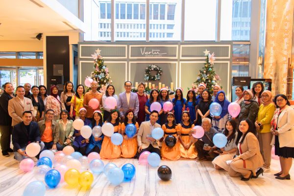 Vertu & Yello Hotels Harmoni Jakarta Hadirkan Perayaan Malam Tahun Baru dengan Tema “Joyland in Harmony”