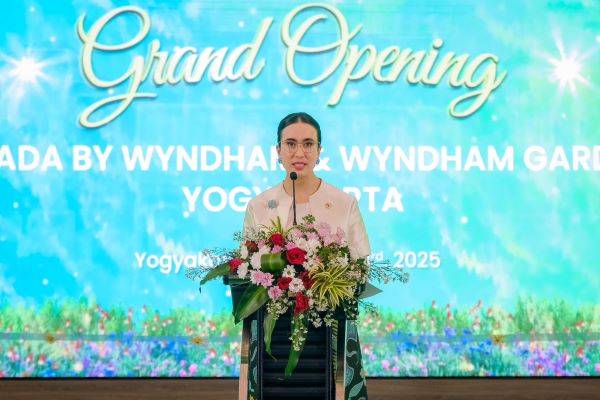 Menpar Widiyanti Hadiri Peresmian Hotel Ramada dan Wyndham Garden Yogyakarta