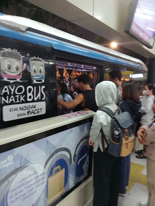 Ragam Pilihan Transportasi Umum ke Jakarta Fair Kemayoran 3 IMG20240619185929
