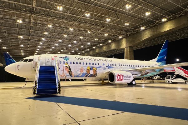 GARUDA INDONESIA DAN CAP BALI LUNCURKAN LIVERY KHUSUS HUT KE-80 INDONESIA