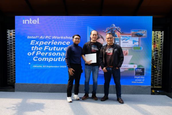Intel Permudah Penggunaan AI Lewat Processor Intel Ultra dan AI Playground for Intel