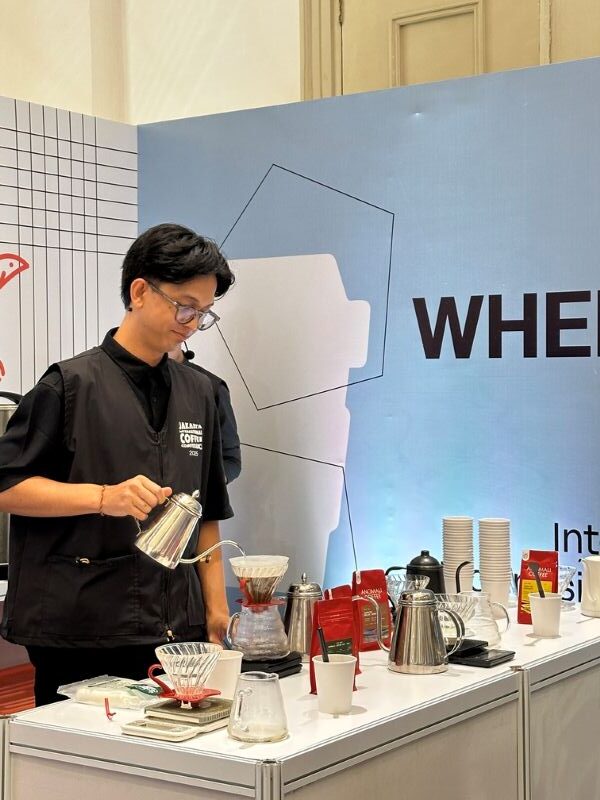 Jakarta International Coffee Conference 2025 Resmi Dibuka, Angkat Kopi Indonesia Berdaya Saing Global 3 The Manual Brew Class di Jakarta International Coffee Conference 2025 2 rotated