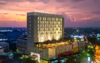 Facade Mercure Solo