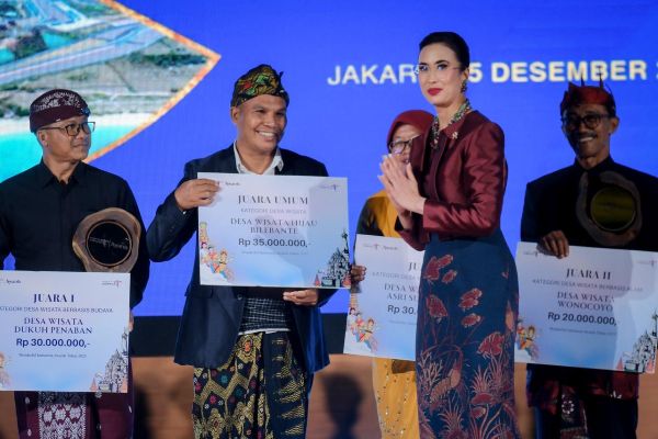 Kemenpar Apresiasi Insan Pariwisata, Berikan Wonderful Indonesia Awards 2025 3 awards1