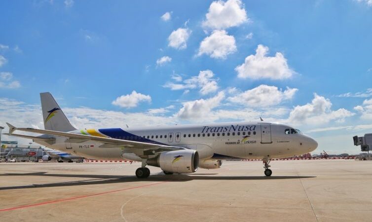 TransNusa Airbus A320 2 1
