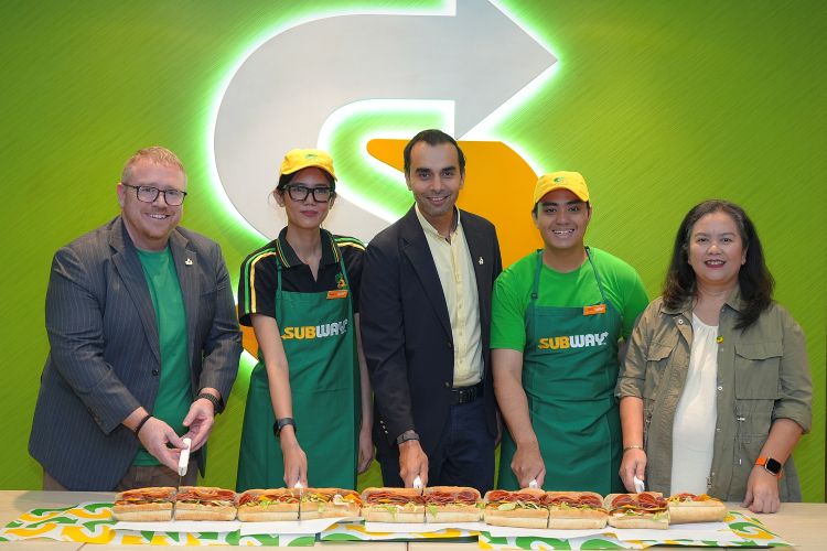 Subway Luncurkan Sandwich Baru Rayakan CeleBREADtion ke-5 di Indonesia 3 1. Subway IDO 5th Celebration 2026 Launch Smoky Cheese 3